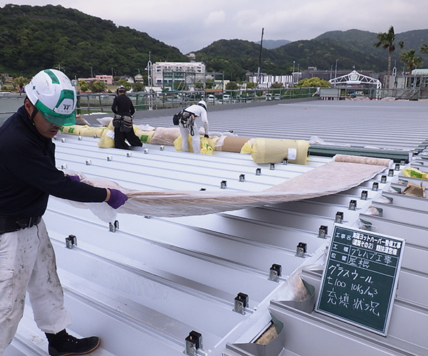 海陽ヨットハーバー整備工事　屋根工事2