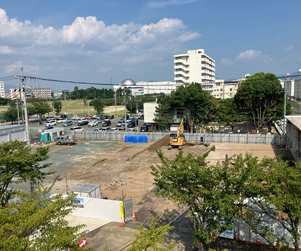 工事名：豊川市分庁舎等整備工事（分庁舎棟）のうち建築工事2
