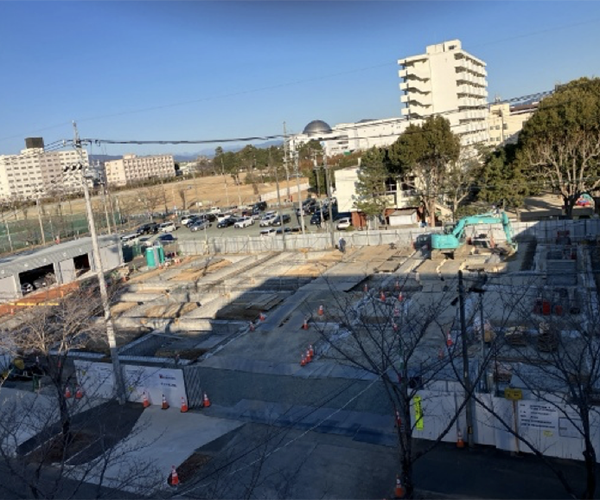 工事名：豊川市分庁舎等整備工事（分庁舎棟）のうち建築工事