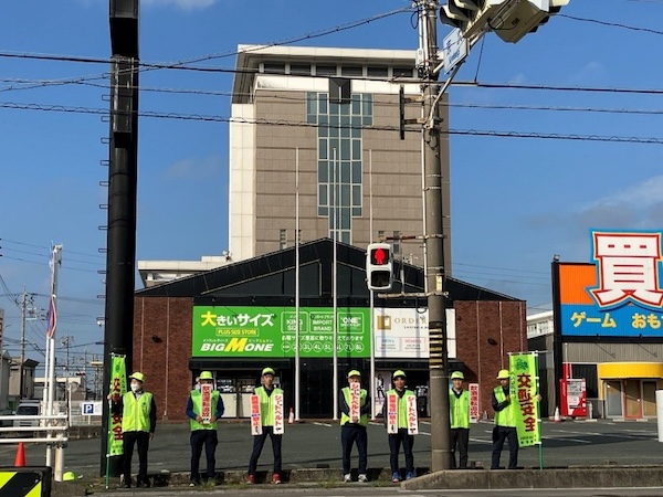 春の交通安全運動に参加しました!1