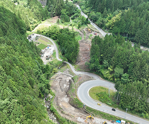 令和7年度　設楽ダム国道257号下戸神地区道路建設工事①4